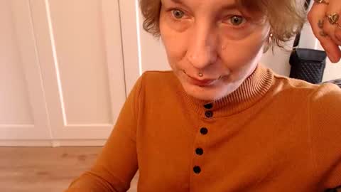 Snapshot of ifk_donkeysfr chatting on October 30, 10:27 am Ifk Donkeys online show from October 30, 10:27 am