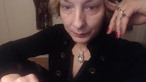 Snapshot of ifk_donkeysfr chatting on November 12, 3:01 pm Ifk Donkeys online show from November 12, 3:01 pm