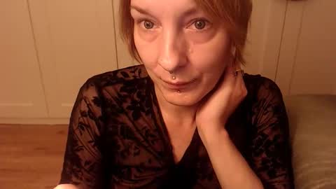 Snapshot of ifk_donkeysfr chatting on November 15, 4:58 pm Ifk Donkeys online show from November 15, 4:58 pm