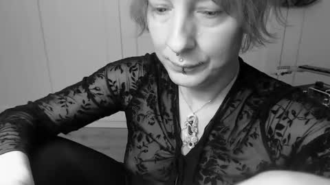 Snapshot of ifk_donkeysfr chatting on November 28, 6:10 pm Ifk Donkeys online show from November 28, 6:10 pm