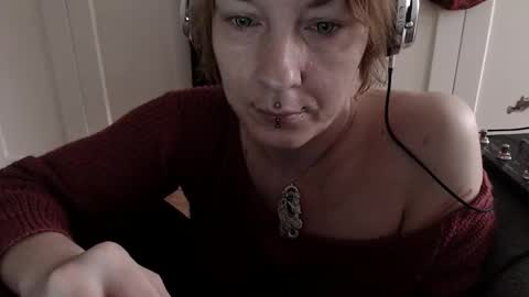 Snapshot of ifk_donkeysfr chatting on November 30, 8:29 am Ifk Donkeys online show from November 30, 8:29 am