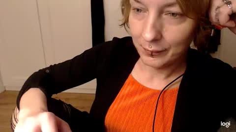 Snapshot of ifk_donkeysfr chatting on December 4, 4:27 pm Ifk Donkeys online show from December 4, 4:27 pm