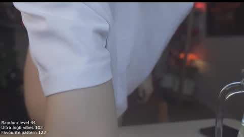 Belle online show from March 10, 11:48 am