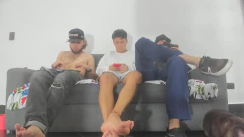 Iham online show from November 14, 9:02 pm