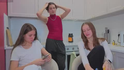 Julia and Mira online show from November 24, 10:59 am