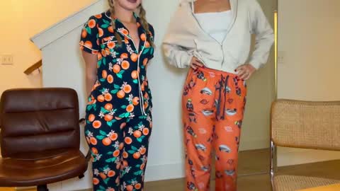 cassie online show from January 10, 4:44 am