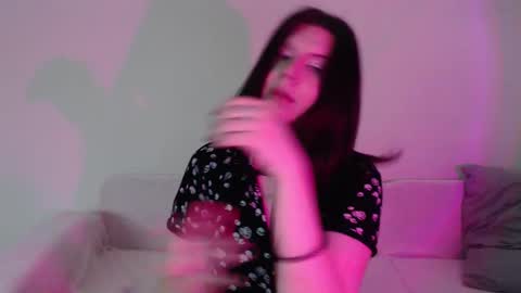 Vella online show from October 6, 10:02 am