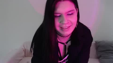 Vella online show from October 11, 8:24 am