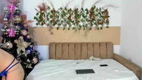 iisabella11 online show from December 19, 6:20 am