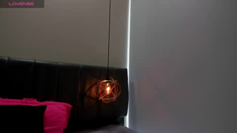 Snapshot of iisabella_noa chatting on June 29, 1:55 pm Isabella online show from June 29, 1:55 pm