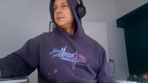 Snapshot of ijustjerk chatting on October 3, 11:18 am ijustjerk online show from October 3, 11:18 am