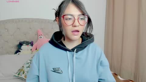 Snapshot of iki_mei chatting on February 11, 3:40 pm Maria online show from February 11, 3:40 pm