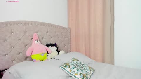 Snapshot of iki_mei chatting on February 26, 4:45 pm Maria online show from February 26, 4:45 pm