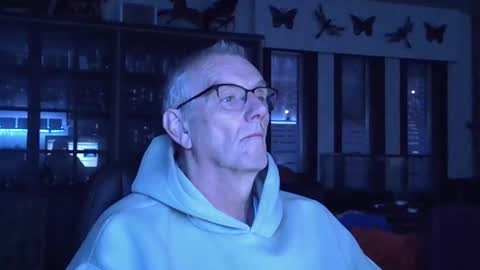 ikwiljeneuken123 online show from March 5, 5:47 am