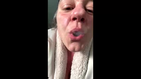 Snapshot of ilanamumma chatting on June 10, 7:46 pm ilanamumma online show from June 10, 7:46 pm