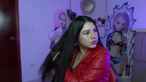 ilayra_smith online show from November 12, 8:52 pm