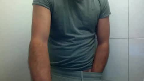 Snapshot of ilcaponero chatting on May 10, 11:10 pm ilcaponero online show from May 10, 11:10 pm