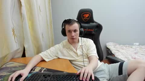 iliaskris online show from November 10, 10:20 pm