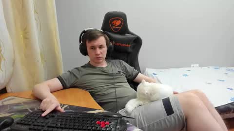 iliaskris online show from January 17, 6:00 pm