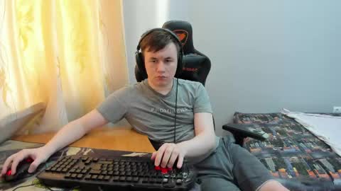 Snapshot of iliaskrislove chatting on May 15, 11:23 pm iliaskris online show from May 15, 11:23 pm