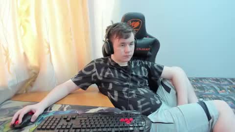 Snapshot of iliaskrislove chatting on May 18, 1:24 am iliaskris online show from May 18, 1:24 am