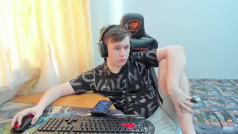 Snapshot of iliaskrislove chatting on May 18, 4:07 am iliaskris online show from May 18, 4:07 am