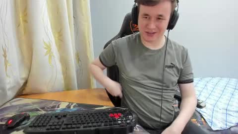 Snapshot of iliaskrislove chatting on May 20, 8:15 pm iliaskris online show from May 20, 8:15 pm