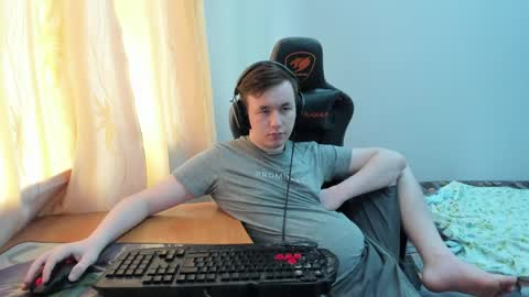 Snapshot of iliaskrislove chatting on June 2, 6:37 am iliaskris online show from June 2, 6:37 am