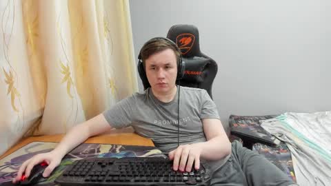 Snapshot of iliaskrislove chatting on June 6, 12:27 am iliaskris online show from June 6, 12:27 am