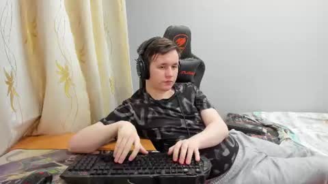 Snapshot of iliaskrislove chatting on June 11, 10:08 pm iliaskris online show from June 11, 10:08 pm