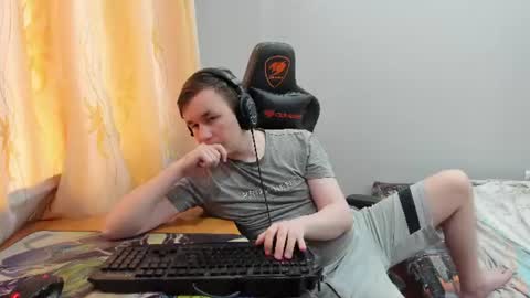 Snapshot of iliaskrislove chatting on June 15, 2:41 pm iliaskris online show from June 15, 2:41 pm