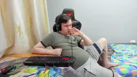 Snapshot of iliaskrislove chatting on July 24, 7:01 pm iliaskris online show from July 24, 7:01 pm