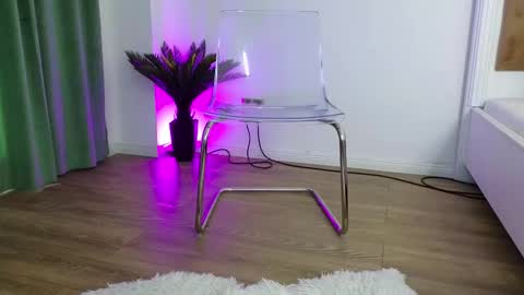 Emma online show from September 26, 5:33 am