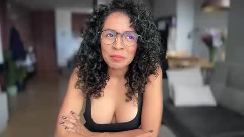 Kloe online show from November 12, 6:19 pm