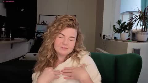 Jenny online show from January 6, 7:12 am