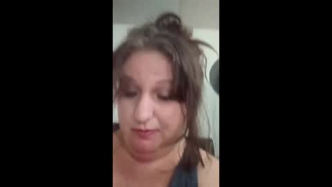 Snapshot of illuninaughty1021 chatting on May 28, 2:58 pm illuninaughty1021 online show from May 28, 2:58 pm