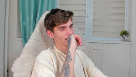 Snapshot of illusions888 chatting on February 1, 5:05 pm D-Illusion online show from February 1, 5:05 pm