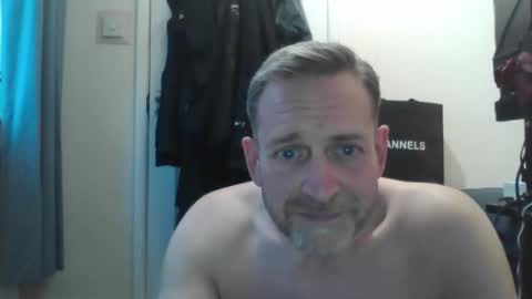 ilove2show71 online show from October 31, 4:19 pm