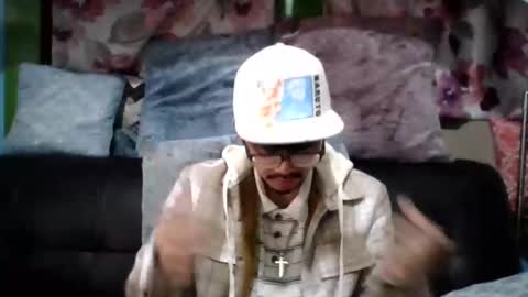 Snapshot of ilovebunny69 chatting on September 29, 6:18 am ilovebunny69 online show from September 29, 6:18 am