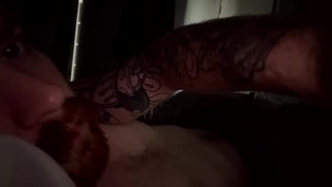 Snapshot of ilovemilfs2424 chatting on January 1, 5:33 pm Matthew online show from January 1, 5:33 pm