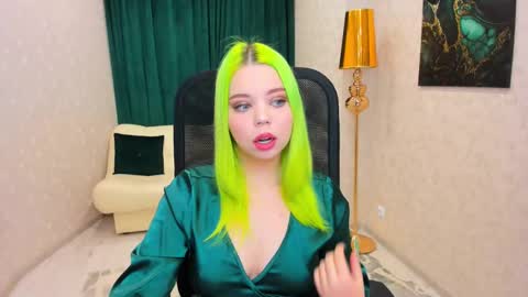 Roxy online show from February 14, 5:46 pm