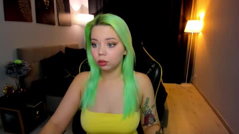 Roxy online show from February 15, 7:32 pm