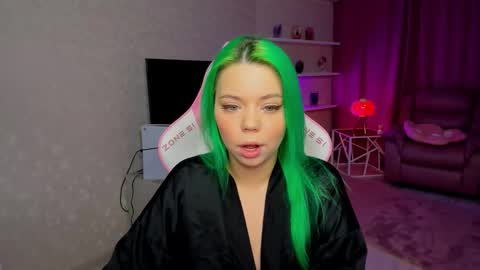 Roxy online show from February 21, 5:25 pm