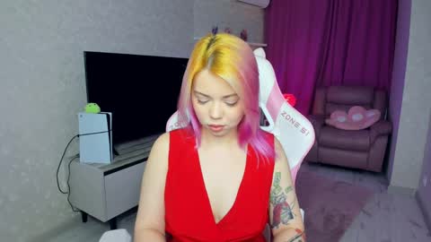 Snapshot of im__youre_sunshine chatting on May 18, 7:20 pm Roxy online show from May 18, 7:20 pm