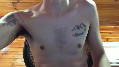 Snapshot of im_a_leo_rawrr chatting on April 27, 4:38 pm Im a leo rawrr online show from April 27, 4:38 pm