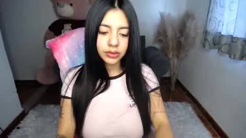 Snapshot of im_alyn chatting on November 25, 9:15 pm Alyn online show from November 25, 9:15 pm