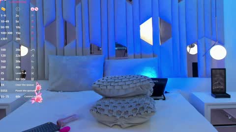 Snapshot of im_caro chatting on December 24, 8:44 am Caro online show from December 24, 8:44 am
