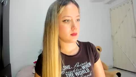 Snapshot of im_caro chatting on July 29, 4:43 am Caro online show from July 29, 4:43 am