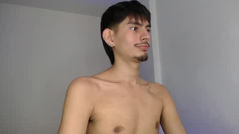 Snapshot of im_davo23 chatting on March 27, 6:18 pm Davo online show from March 27, 6:18 pm
