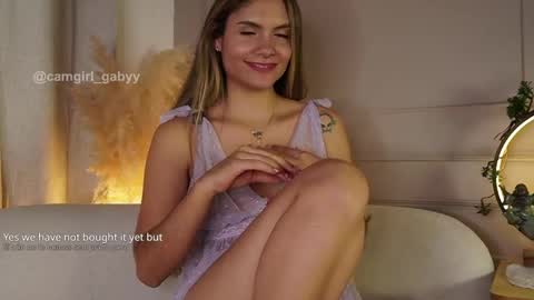Snapshot of im_gabyferrer chatting on May 1, 4:44 pm GABY online show from May 1, 4:44 pm